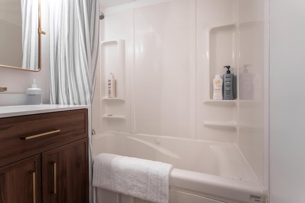 הוילה סיאטל Vibrant Downtown, King Bed, Work Desk & Kitchen מראה חיצוני תמונה